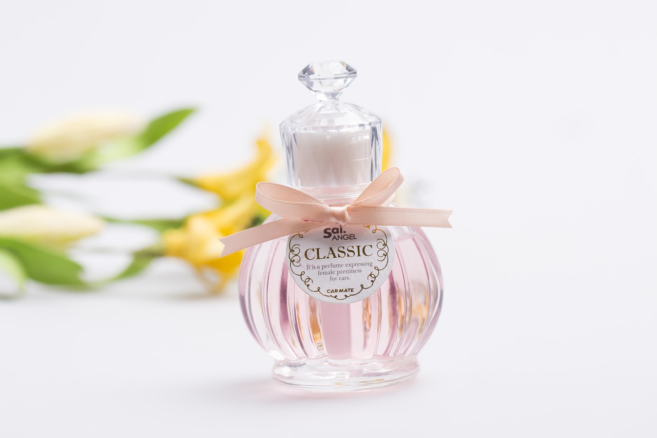 Jaki perfum męski polecacie? Najlepsze męskie perfumy, które kochają kobiety. perfumeria Henri Radzymin